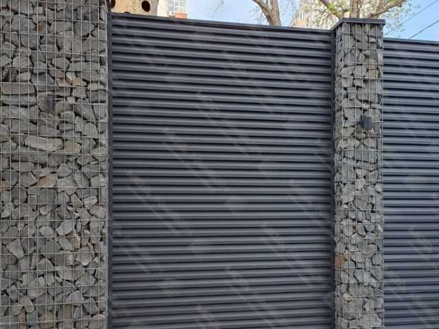 Забор жалюзи из металла