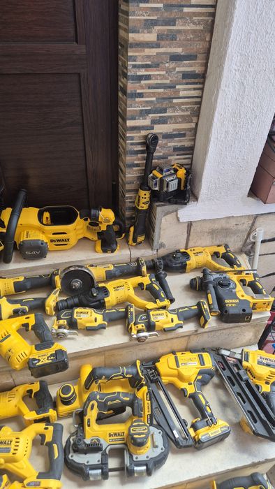 Инструменти Dewalt