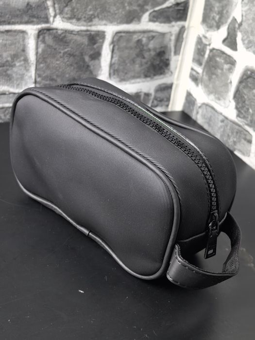 Чанта тип несесер