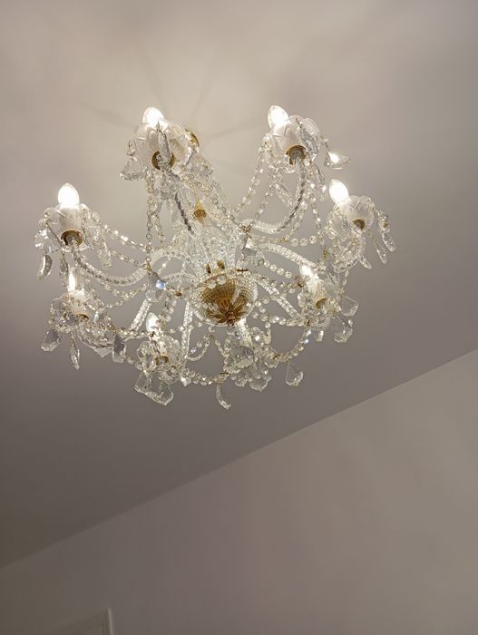 Хрустальная люстра