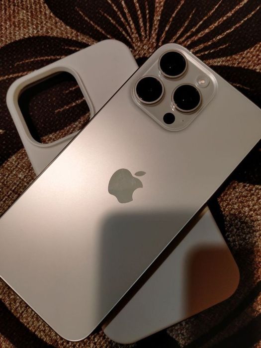 Айфон 15 про макс 256