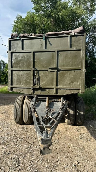 Прицеп сатылады.