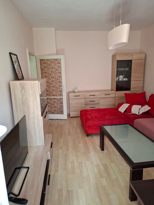 Дава се под наем Двустаен апартамент в София, Западен парк - 67 кв.м за 510 € - Снимка #1