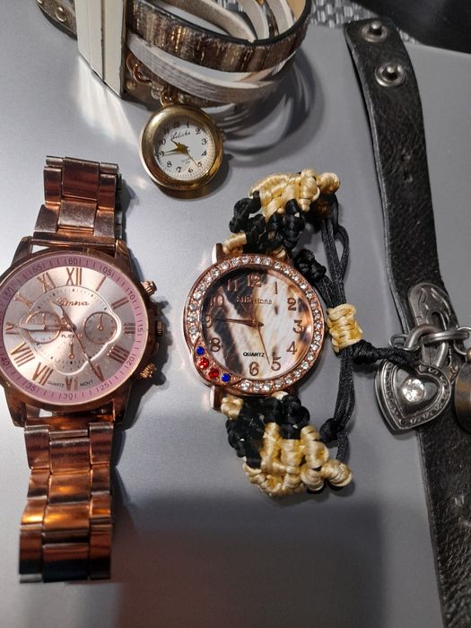 Швейцарски ръчен, японски кварцов и дамски часовници