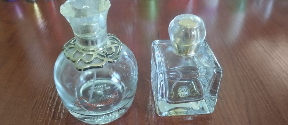 Флаконы от духов.