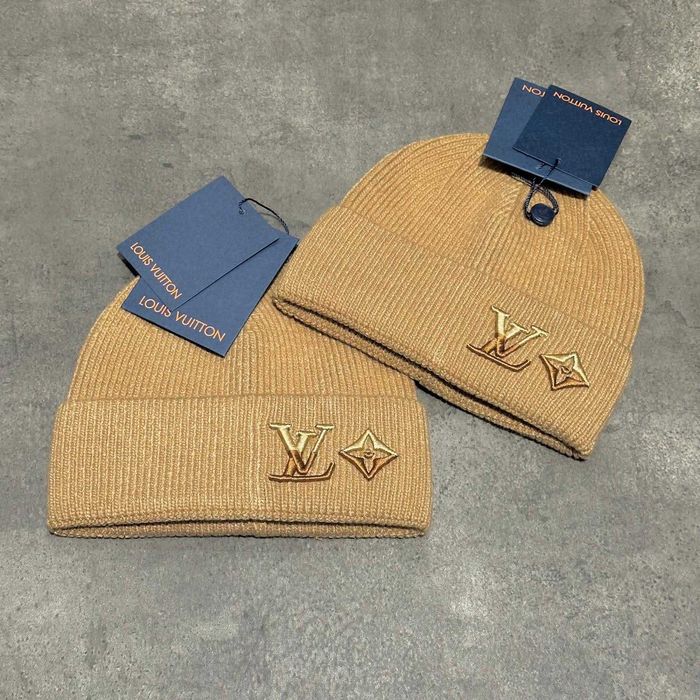 Маркови зимни шапки markovi shapki mon cler shapka zimni marka шапка