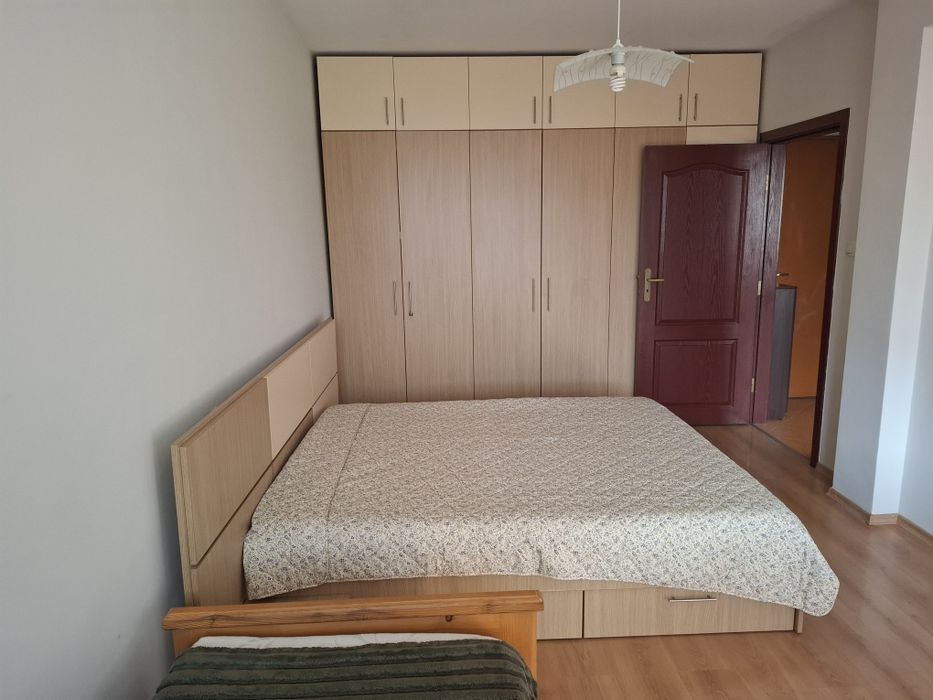 Дава се под наем Двустаен апартамент в Благоевград, Идеален център - 62 кв.м за 357 € - Снимка #3