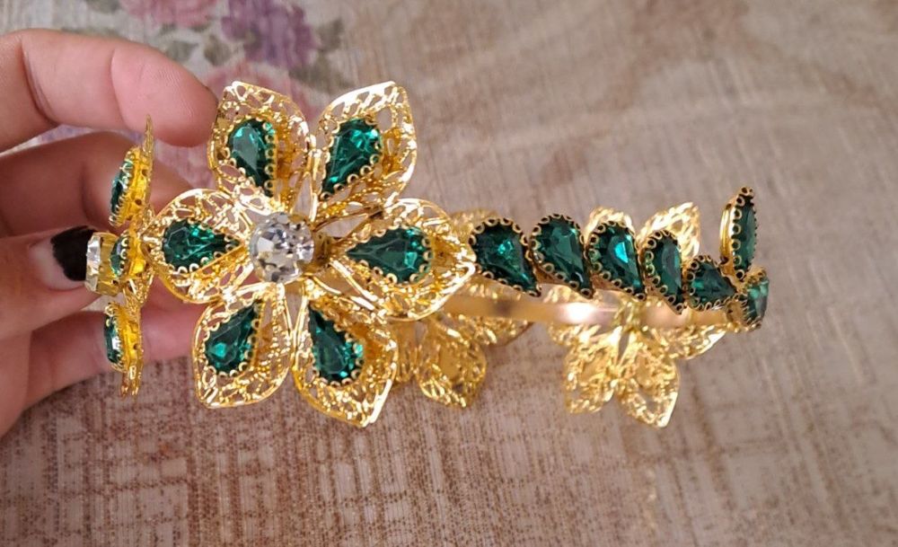 Diadema/ karona tillarang