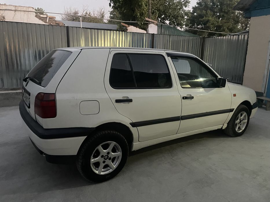 гольф 3 белый продается срочно