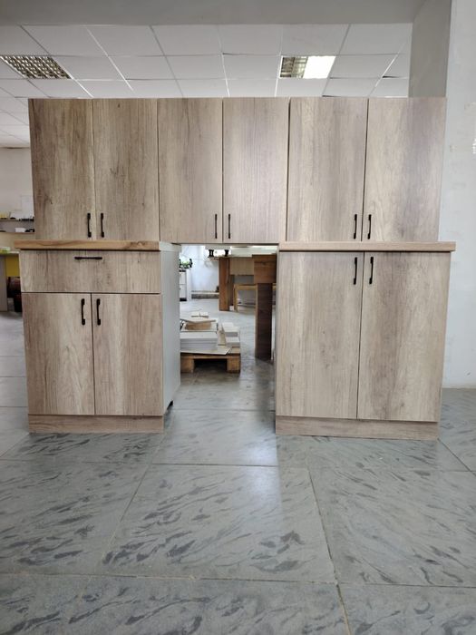 Кухонные гарнитуры