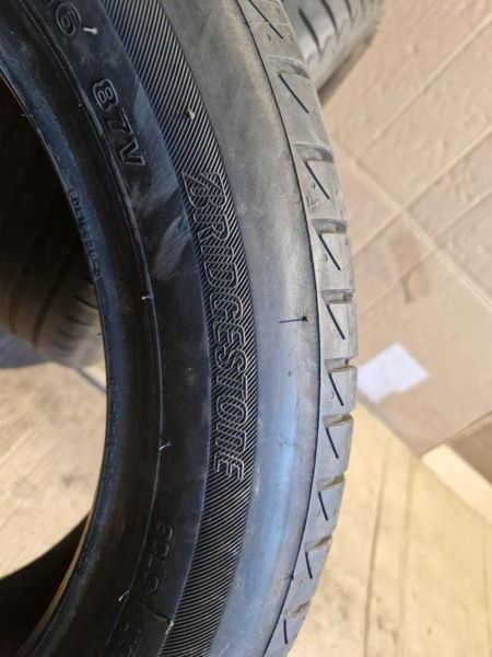 2 Bridgestone R16 195/55
летни гуми DOT2622