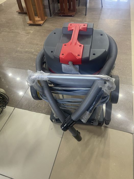 Продам профисеональный пылеводосос