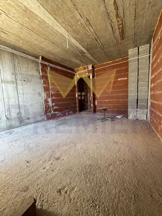 Продава се Тристаен апартамент в София, Банишора - 135 кв.м за 2500 €/кв.м - Снимка #10