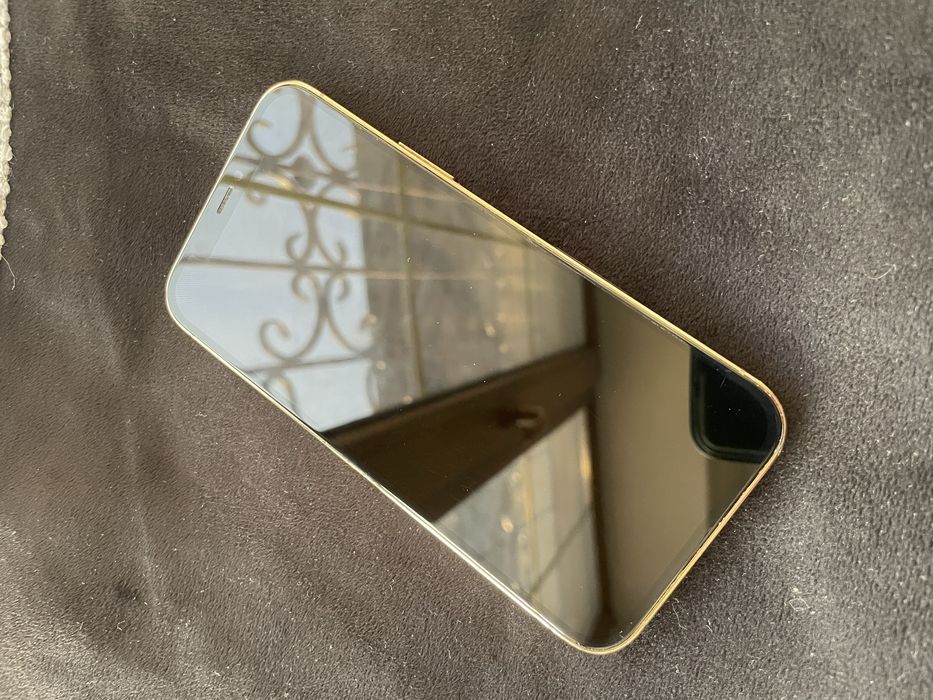 Продам айфон 12 про 256гб