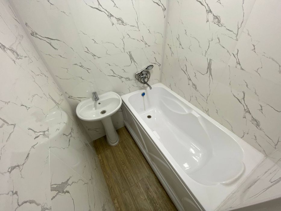 3 xonalik kvartira sotiladi remontlari yangi