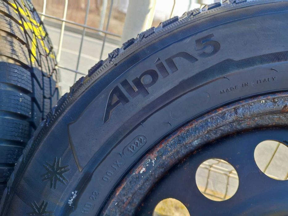250 - 4бр. Стоманени джанти 17'' 5x108 с гуми 215/65R17 Opel