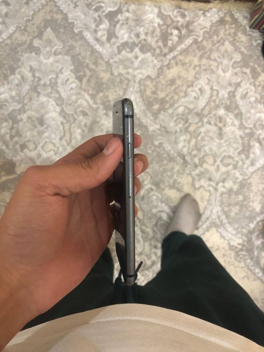 Iphone 8 sotiladi