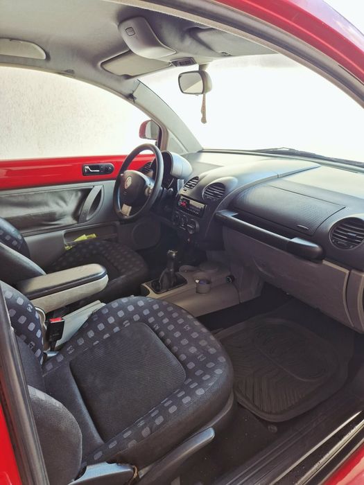 VOLKSWAGEN New Beetle 1999 — imagine 4