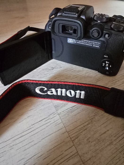 Canon EOS R10 + 18-45 MM