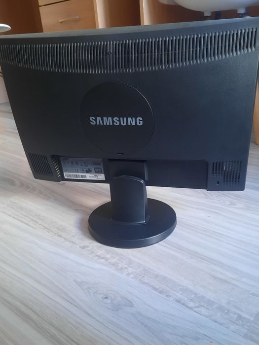 продам монитор  самсунг