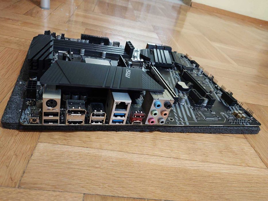 AMD Ryzen 5 5600X + MSI B550-A Pro