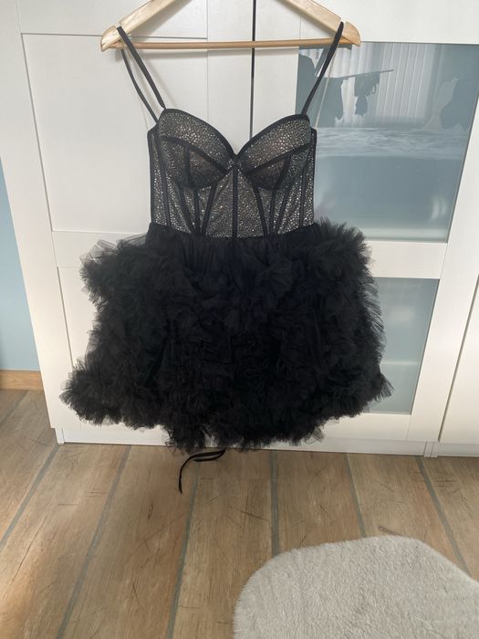 Официална рокля