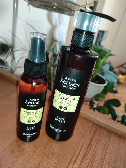 комплекти за тяло с наурални екстракти AVON ESSENCE