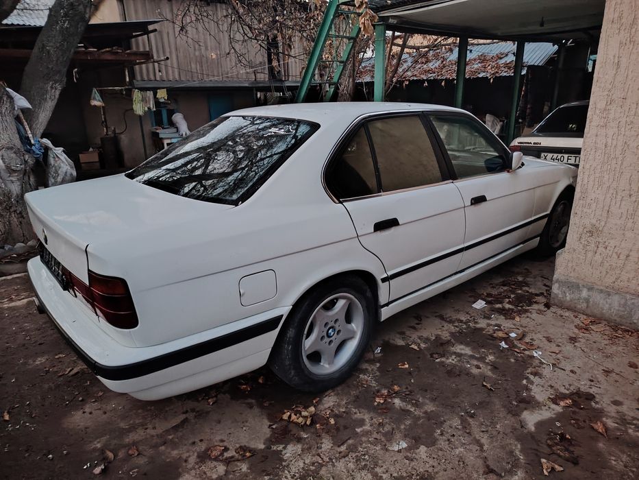BMW E34 5 серия 2л