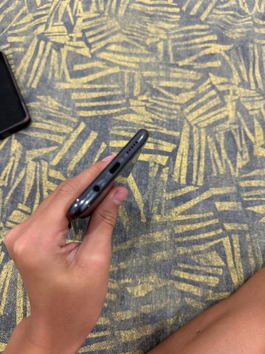 продаю redmi not 8 pro