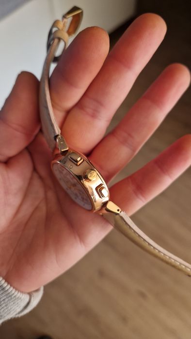 Ceas LV de dama elegant