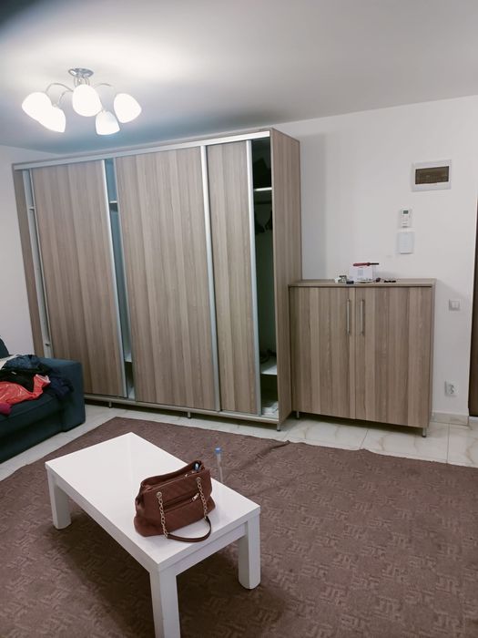 Proprietar inchiriez apartament 3 camere Fabricii de Zahar bloc nou