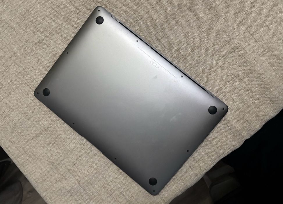 Макбук м1 новый прям