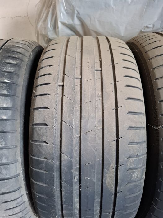 Продам резину Nokian