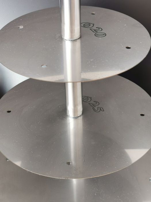 Многоетажна стойка за торти гр. Пловдив Централна гара • OLX.bg