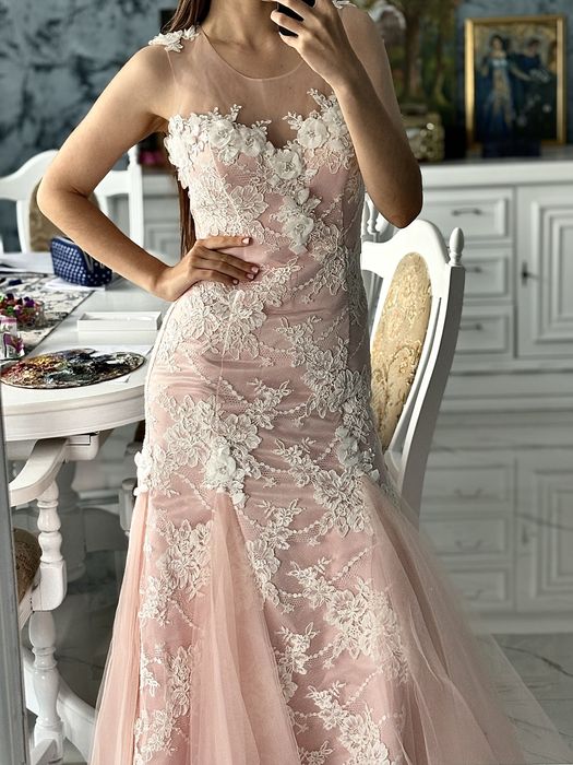 Rochie ocazie cusuta la comanda