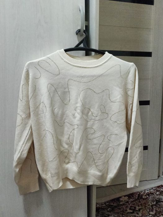 Платье,блузки,брюки продается дешево