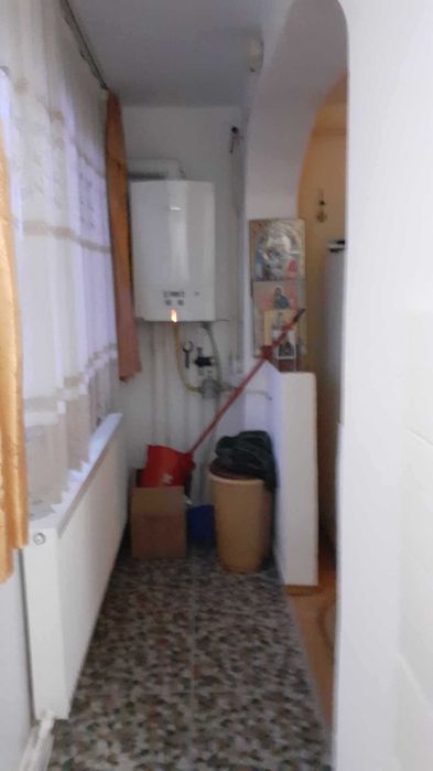 Dau în chirie garsonieră pe teren lung . Fără animale de companie.