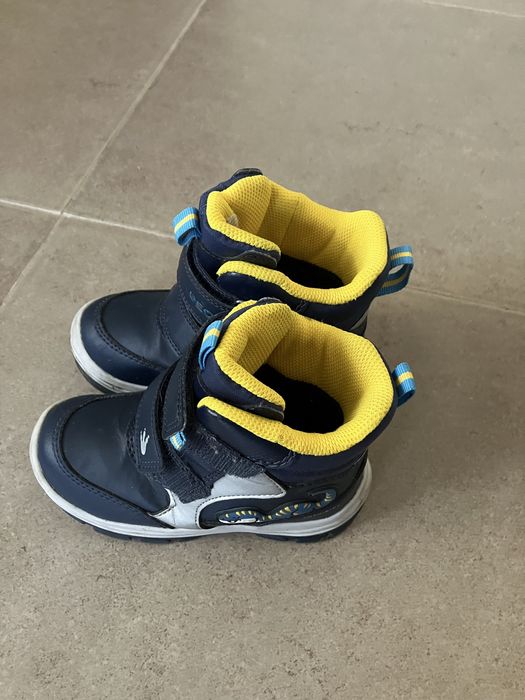 Детски обувки  номера 25 и 26