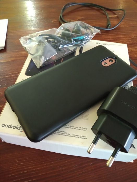 Продавам телефон NOKIA 3.1