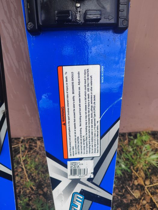 Продам водные лыжи Connelly Quantum