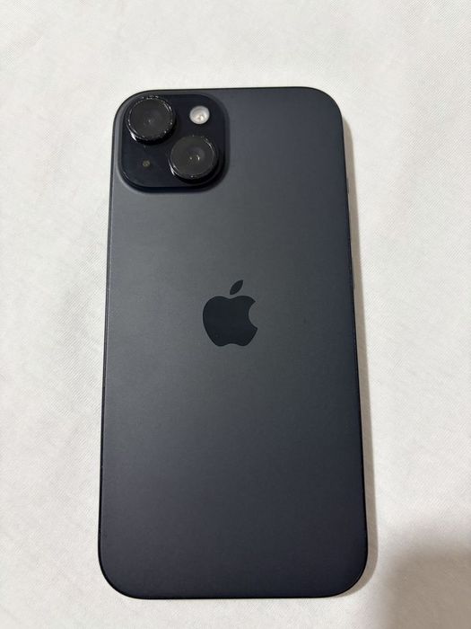 Vând iPhone 15 in stare foarte bună
