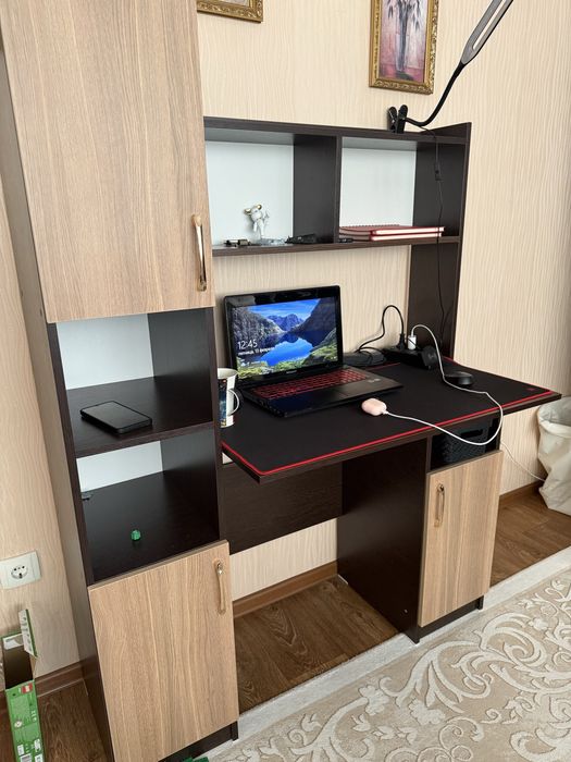 Компьютерный стол