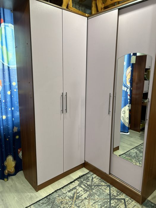 Продам спальный гарнитур