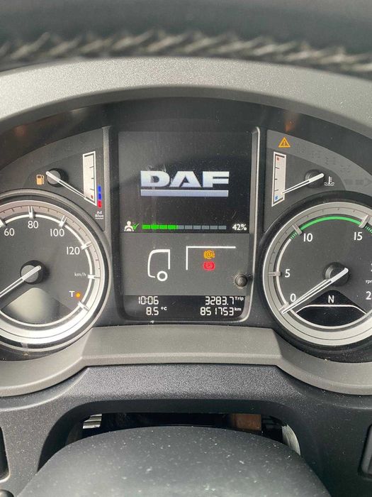 Cap tractor DAF XF 460 2017 Mega