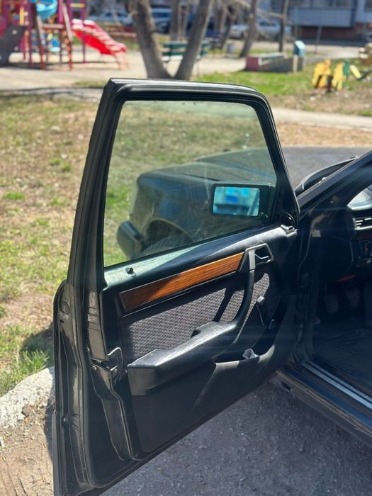 Продам мерседес 124