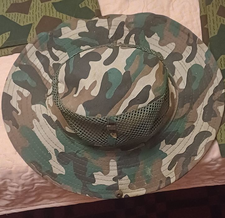 Маскировъчен лятен комплект.