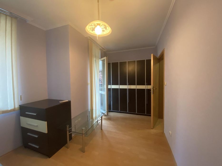 Дава се под наем Тристаен апартамент в Варна, Лятно кино Тракия - 80 кв.м за 450 € - Снимка #5