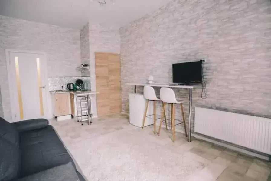 Дава се под наем Едностаен апартамент в София, Център - 45 кв.м за 321.3 € - Снимка #2