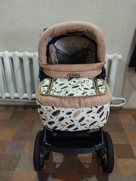 Коляска детская  в отличном состоянии.