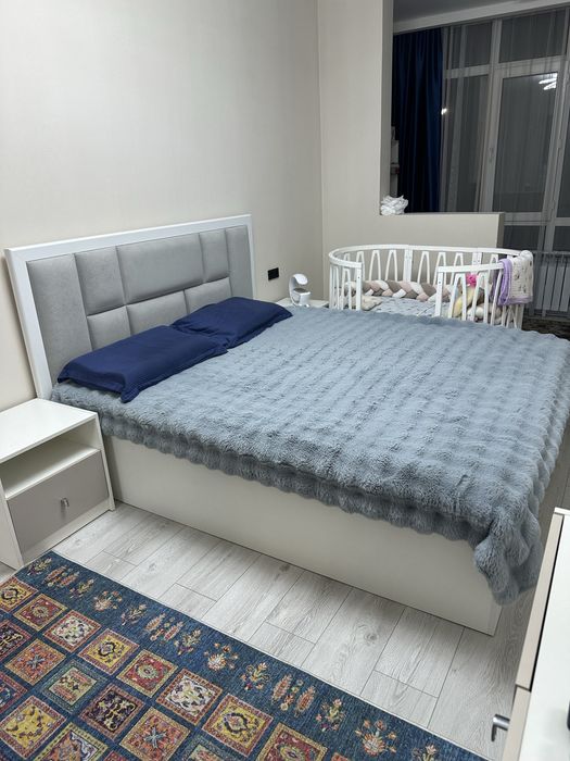 Продам спальный гарнитур